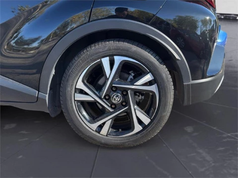 Toyota C-HR 5P Advance 180H e-CVT