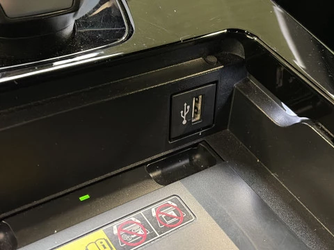 Toyota BZ4X 200E Style Plus 4x2 Auto 150 kW (204 CV)