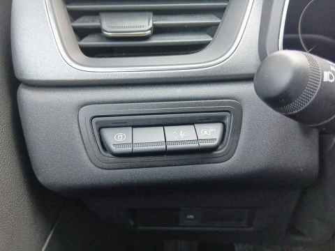 Renault Captur techno Eco-G 100cv (74 kW)