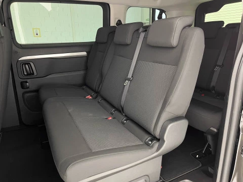 Peugeot Traveller Business Standard BlueHDi 180 EAT8