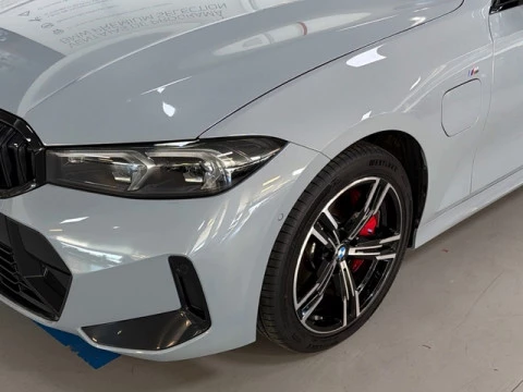 BMW Serie 3 330e xDrive Touring 215 kW (292 CV)
