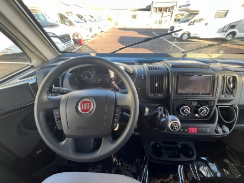 MCLOUIS NEVIS NEVIS 881G