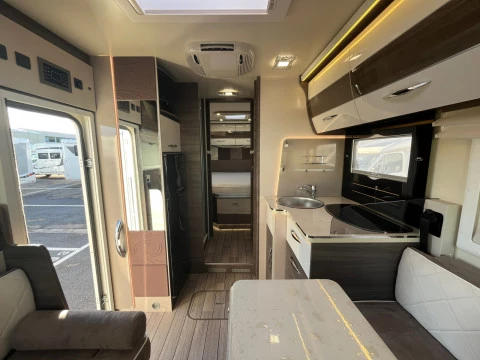 MCLOUIS NEVIS NEVIS 881G