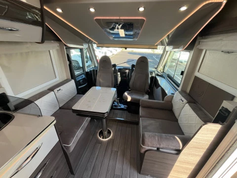 MCLOUIS NEVIS NEVIS 881G