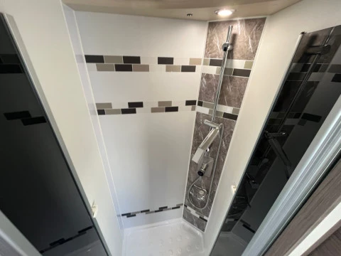 MCLOUIS NEVIS NEVIS 881G