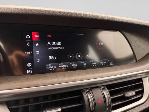 Alfa Romeo Stelvio 2.2 Diésel 154kW (210CV) TI Q4
