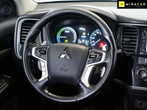 Mitsubishi Outlander 2.0 PHEV Kaiteki Auto 4WD