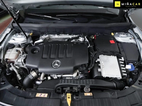 Mercedes-Benz GLB  200 d 4MATIC