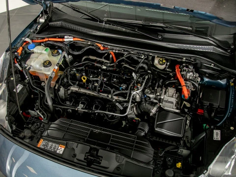 Ford Kuga ST-Line 2.5 Duratec FHEV 140kW Auto