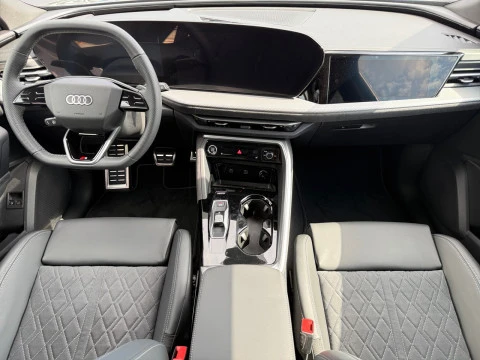 Audi Q5 Black line e-hybrid quattro 220kW S tr