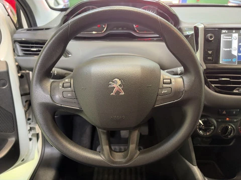 Peugeot 208 1.2 VTi Active 60 kW (82 CV)
