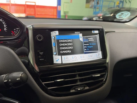 Peugeot 208 1.2 VTi Active 60 kW (82 CV)