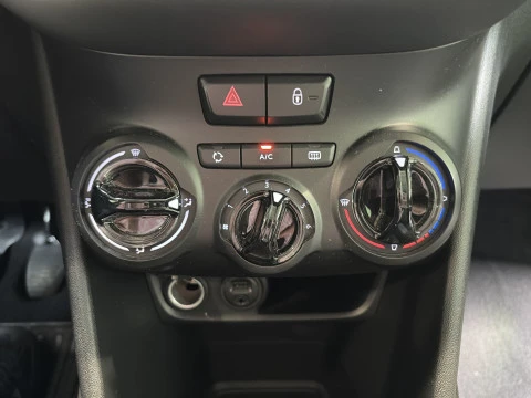 Peugeot 208 1.2 VTi Active 60 kW (82 CV)
