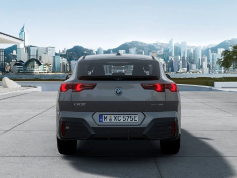BMW iX2 eDrive20