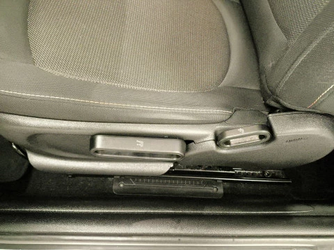 MINI Cooper D 85 kW (116 CV)