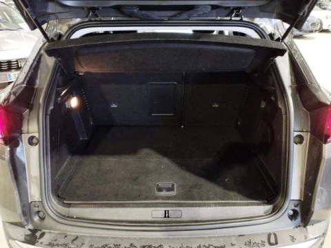 Peugeot 3008 Hybrid 225 e-EAT8 Allure