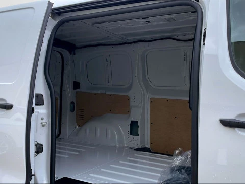 Citroën Jumpy Furgón M Diésel 120 CV Manual