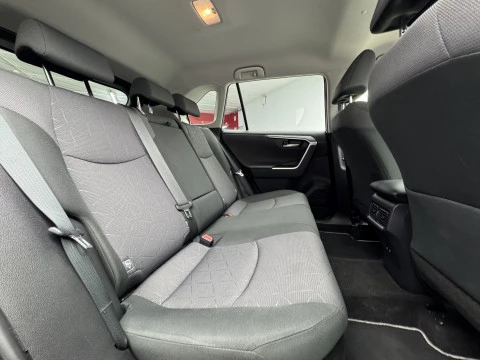 Toyota Rav4 2.5l 220H Advance