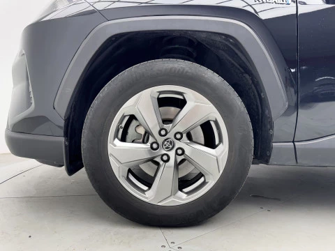 Toyota Rav4 2.5l 220H Advance