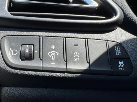 Hyundai i30 KLASS 1.0 TGDI 100CV MHEV 5P