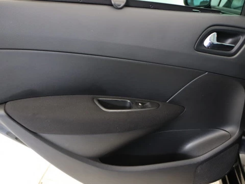 Peugeot 308 SW 2.0 HDI PREMIUM 5P