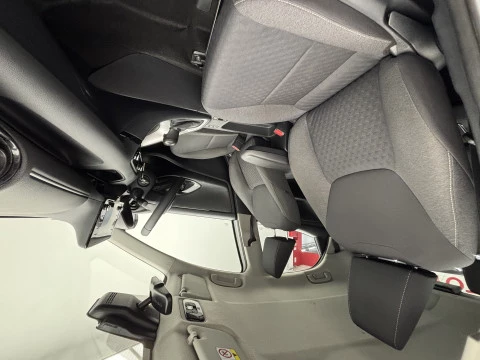 Toyota Yaris 1.5 120H Business Plus