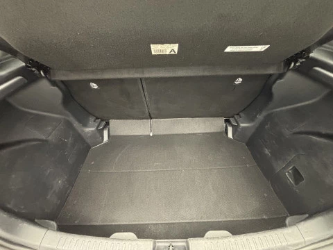 Toyota Yaris 1.5 120H Business Plus