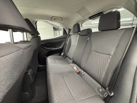 Toyota Yaris 1.5 120H Business Plus