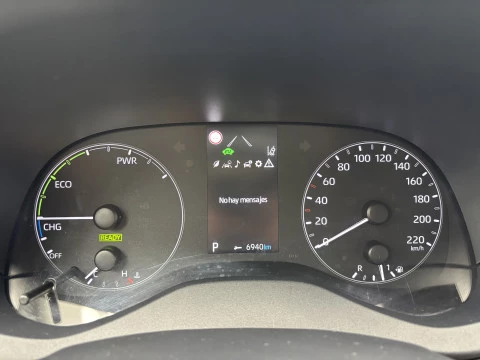 Toyota Yaris 1.5 120H Business Plus