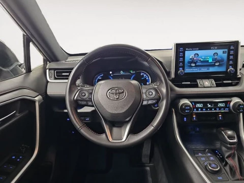 Toyota Rav4 2.5l PLUG-IN 300PH (e-CVT) Advance