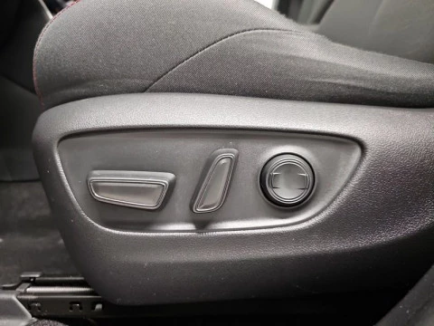 Toyota Rav4 2.5l PLUG-IN 300PH (e-CVT) Advance