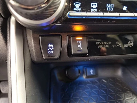 Toyota Rav4 2.5l PLUG-IN 300PH (e-CVT) Advance