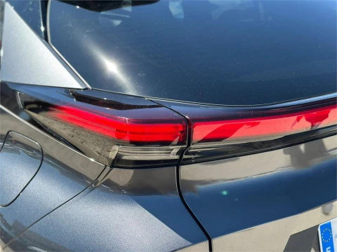 Toyota C-HR - Advance Hybrid 140