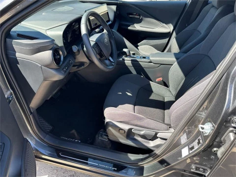 Toyota C-HR - Advance Hybrid 140