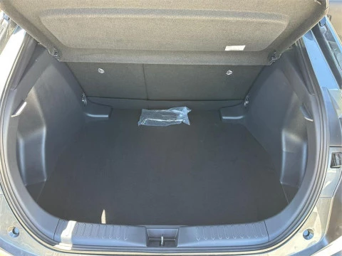 Toyota C-HR - Advance Hybrid 140