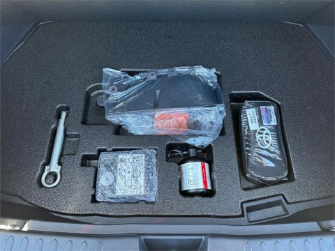 Toyota C-HR - Advance Hybrid 140
