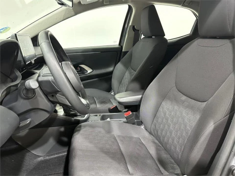 Toyota Yaris ACTIVE PLUS