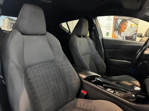 Toyota C-HR 1.8 125H ADVANCE