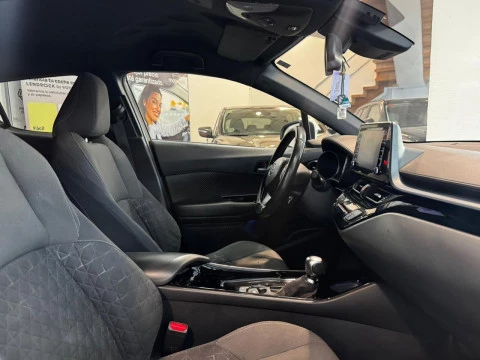 Toyota C-HR 1.8 125H ADVANCE