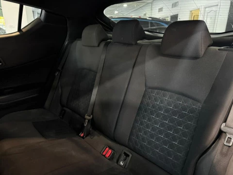 Toyota C-HR 1.8 125H ADVANCE