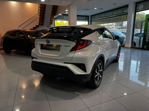 Toyota C-HR 1.8 125H ADVANCE