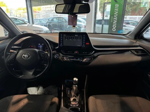 Toyota C-HR 1.8 125H ADVANCE