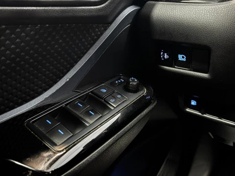 Toyota C-HR 1.8 125H ADVANCE