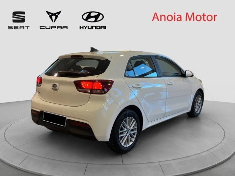 Kia Rio 1.2 CVVT 62kW (84CV) Concept