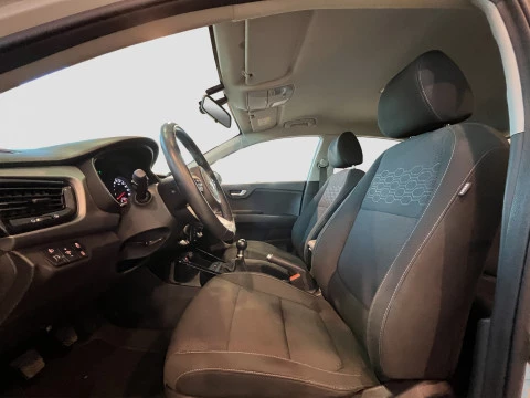 Kia Rio 1.2 CVVT 62kW (84CV) Concept