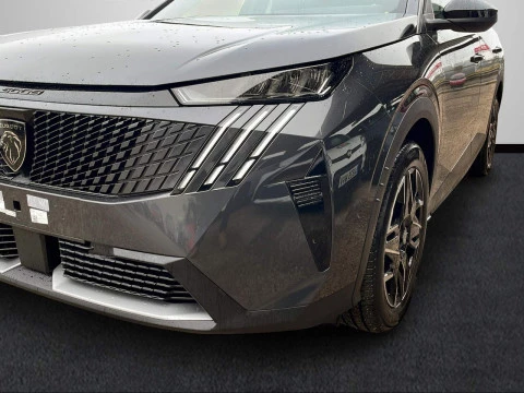 Peugeot 5008 Hybrid 1.2 107KW Allure eDCS6
