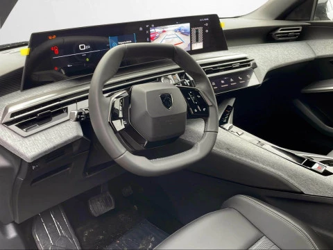 Peugeot 5008 Hybrid 1.2 107KW Allure eDCS6