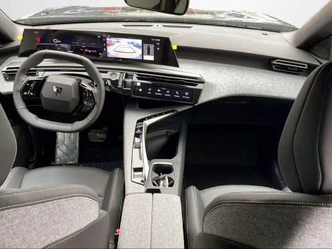 Peugeot 5008 Hybrid 1.2 107KW Allure eDCS6