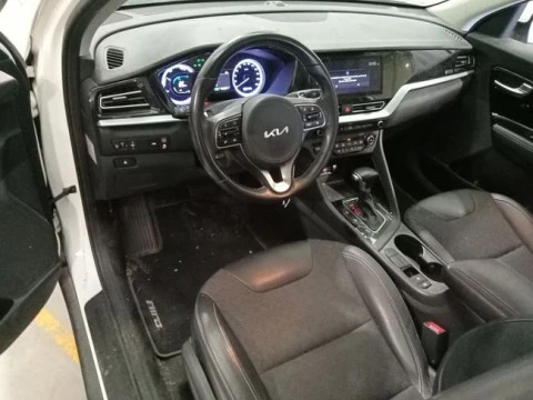 Kia Niro 1.6 GDi HEV 104kW (141CV) Drive