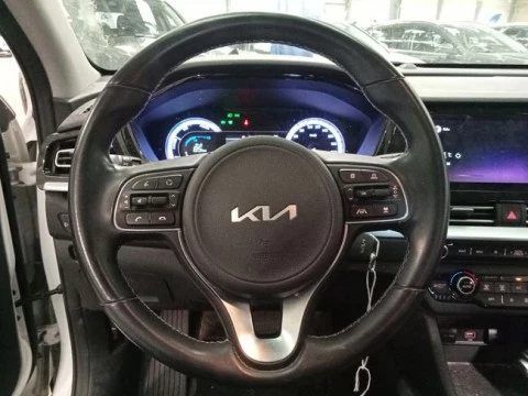 Kia Niro 1.6 GDi HEV 104kW (141CV) Drive